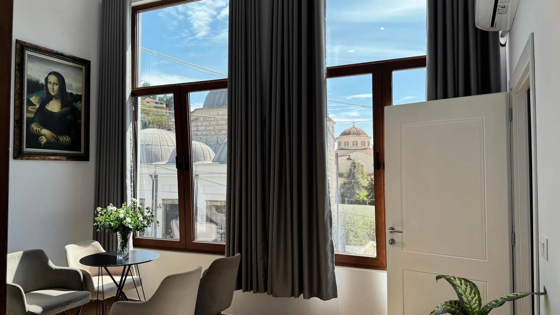 Es Duplex Rooms Μπεράτ